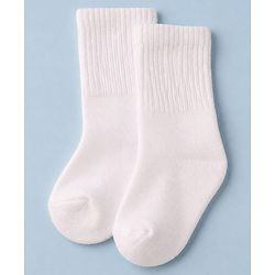 Cute Walk By Babyhug Cotton Terry Knit Ankle Length Solid Socks With Anti-Bacterial - White