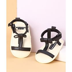 Cute Walk by Babyhug Sandals Style Booties Bow Applique - Black (Sole Color May Vary)