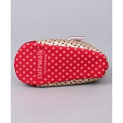 Cute Walk by Babyhug Cut Work Booties - Red