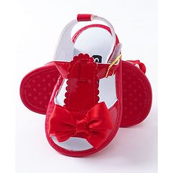 Cute Walk by Babyhug Booties Bow Applique - Red