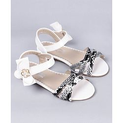 Cute Walk by Babyhug Peeptoes Beads & Flowers Embellishments - Off White