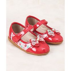 Cute Walk by Babyhug Bellies Bow With Motif - Red