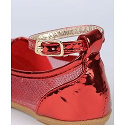 Cute Walk by Babyhug Floral Motif Bellies - Red