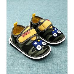Cute Walk by Babyhug Camouflage Canvas Musical Shoes Engine Patch - Green