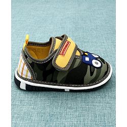 Cute Walk by Babyhug Camouflage Canvas Musical Shoes Engine Patch - Green