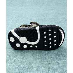 Cute Walk by Babyhug Camouflage Canvas Musical Shoes Engine Patch - Green