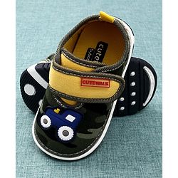 Cute Walk by Babyhug Camouflage Canvas Musical Shoes Engine Patch - Green
