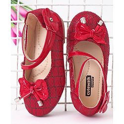 Cute Walk by Babyhug Bellies Bow & Floral Motif - Red