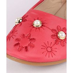 Cute Walk by Babyhug Party Wear Belly Shoes Bead Detailing - Red