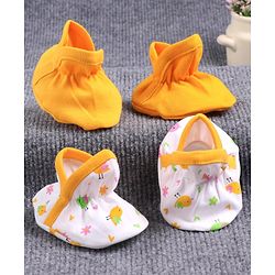 Babyhug 100% Cotton Booties Bird Print Pack of 2 - White Yellow