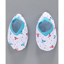 Babyhug 100% Cotton Cap Mittens & Booties Set Blue White -  Diameter 10 cm