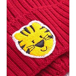 Babyhug Woolen Cap & Muffler Set Tiger Patch Red -  Diameter 10.5 cm - NB Red
