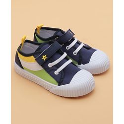 Cute Walk by Babyhug Velcro Closure Solid Casual Shoes - Navy Blue
