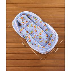 Babyhug Cotton Bedding Set With Center Zip Mosquito Net Transport In Star Print- Blue
