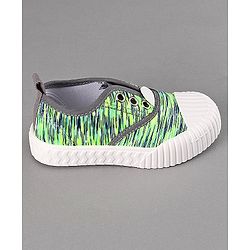 Cute Walk by Babyhug Casual Shoes - Green
