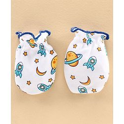 Babyhug 100% Cotton Cap & Mitten With Booties Set Space Print - Diameter 11 cm