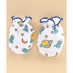 Babyhug 100% Cotton Cap & Mitten With Booties Set Space Print - Diameter 11 cm