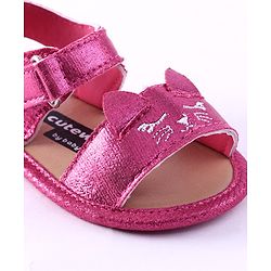 Cute Walk by Babyhug Booties Kitty Embroidery - Pink