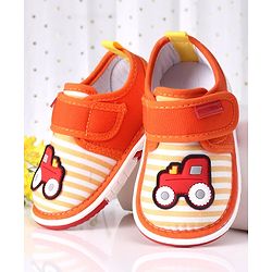 Cute Walk by Babyhug Casual Shoes Tractor Embroidery - Orange