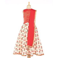 Babyhug Sleeveless Choli With Motif Print Lehenga and Netted Dupatta - Red Beige