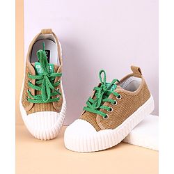 Cute Walk by Babyhug Casual Shoes Star Patch - Brown