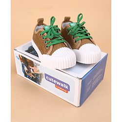 Cute Walk by Babyhug Casual Shoes Star Patch - Brown