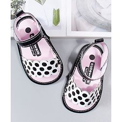 Cute Walk by Babyhug Booties - Pink