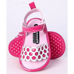 Cute Walk by Babyhug Booties - Pink