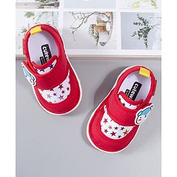 Cute Walk by Babyhug Casual Shoes - Red