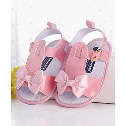 Cute Walk by Babyhug Booties Bow Applique - Pink