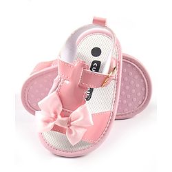 Cute Walk by Babyhug Booties Bow Applique - Pink