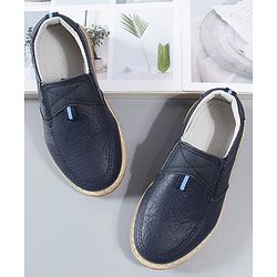 Cute Walk by Babyhug Casual Shoes - Blue
