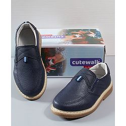 Cute Walk by Babyhug Casual Shoes - Blue