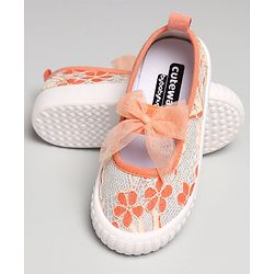 Cute Walk by Babyhug Casual Shoes Floral Embroidered - Orange