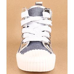 Cute Walk by Babyhug Casual Shoes Heart Embroidered - Blue - EU 26 Blue