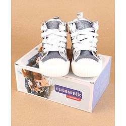 Cute Walk by Babyhug Casual Shoes Heart Embroidered - Blue - EU 26 Blue