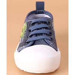 Cute Walk by Babyhug Casual Shoes Carrot Applique - Blue