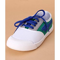 Cute Walk by Babyhug Casual Shoes - White