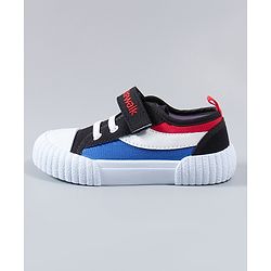 Cute Walk by Babyhug Casual Shoes - Black