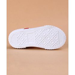 Cute Walk by Babyhug Casual Shoes Aeroplane Patch - Red White