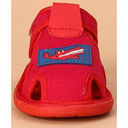 Cute Walk by Babyhug Sandals Crocodile Patch - Red