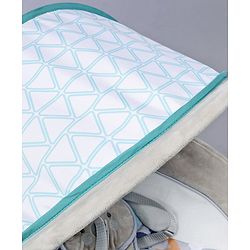 Babyhug Baby Rocker with Soothing Vibrations & Music With Canopy - Grey