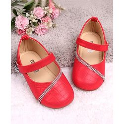 Cute Walk by Babyhug Sequin Embellished Belly Shoes - Red