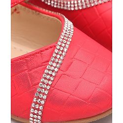 Cute Walk by Babyhug Sequin Embellished Belly Shoes - Red