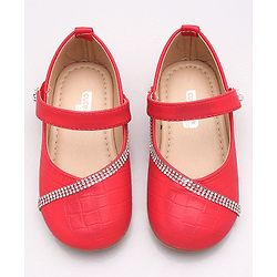 Cute Walk by Babyhug Sequin Embellished Belly Shoes - Red