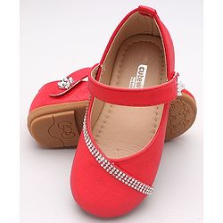 Cute Walk by Babyhug Sequin Embellished Belly Shoes - Red