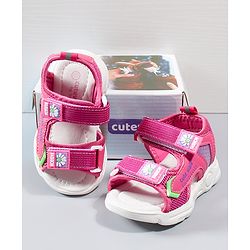 Cute Walk by Babyhug Casual Sandals Floral Patch - Fuschia