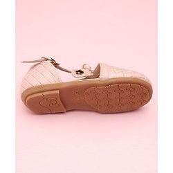 Cute Walk by Babyhug Solid Color Belly Shoes Bow Applique - Pink
