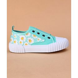 Cute Walk by Babyhug Casual Shoes - Sea Green