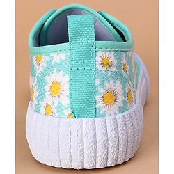 Cute Walk by Babyhug Casual Shoes - Sea Green
